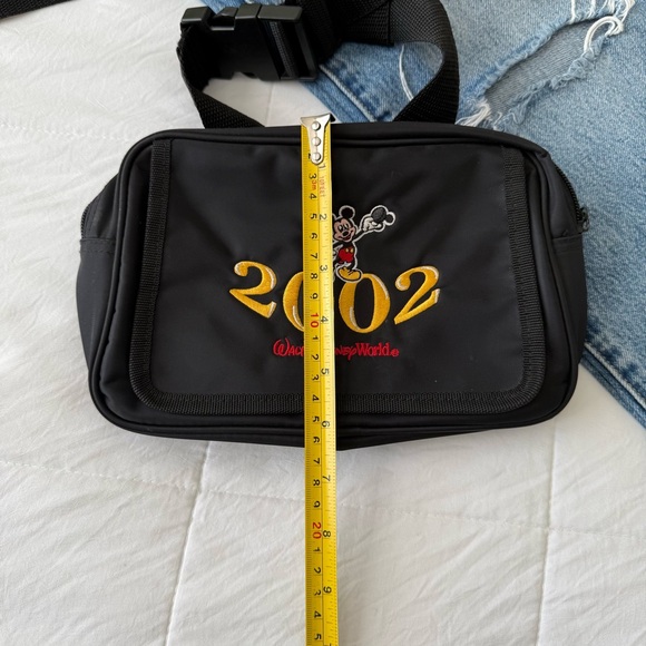 Walt Disney World Mickey Mouse‎ 2002 Fanny Pack Waist Bag Embroidered Adjustable - Picture 7 of 7